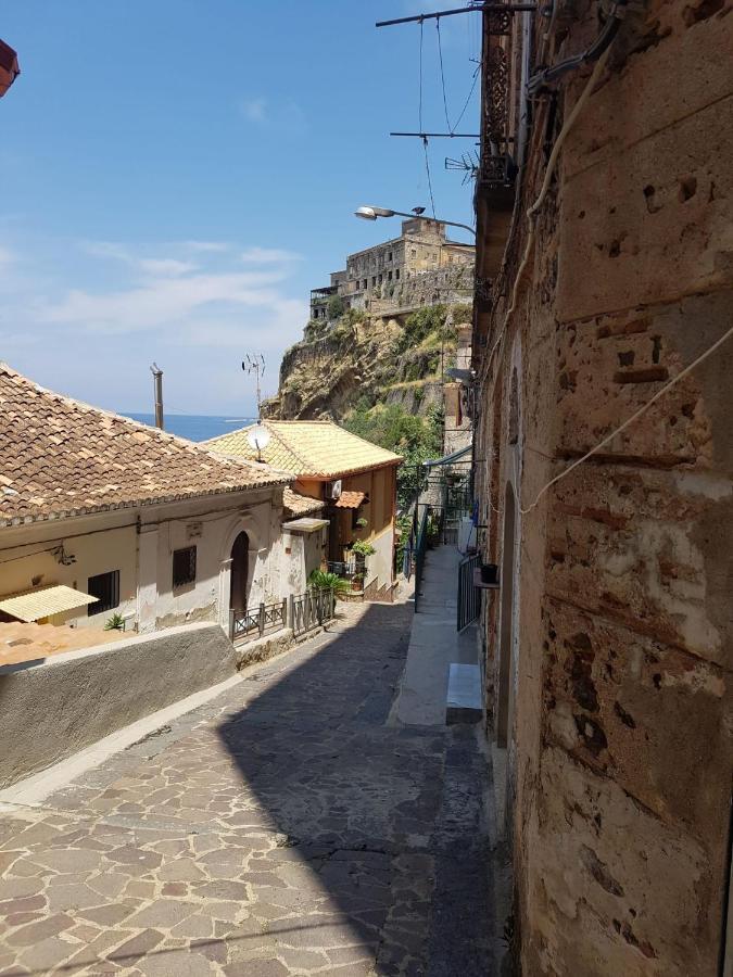 B&B Il Vicolo Di Pizzo Exteriör bild