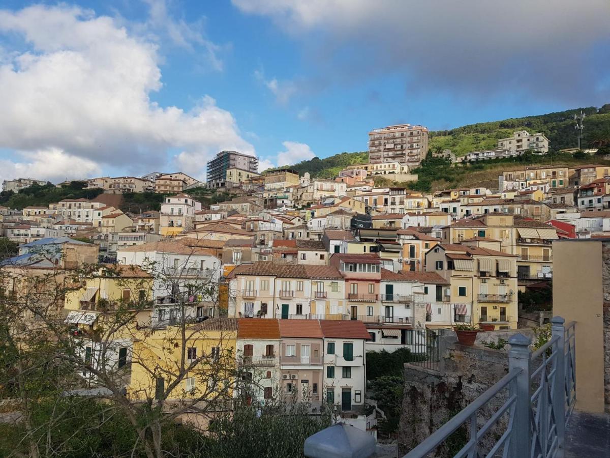B&B Il Vicolo Di Pizzo Exteriör bild
